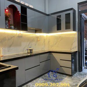 z6058678805926_7ee7ff35bcbecc8c95455f27bba5f3c2 Tủ bếp nhựa Ecoplast chữ U