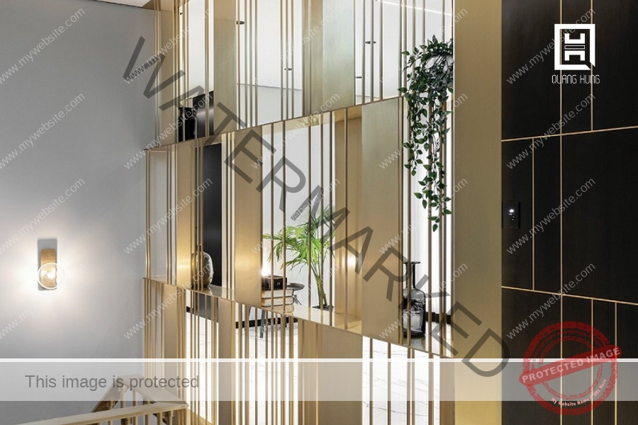 Vách ngăn trang trí từ inox cánh kính mạ vàng