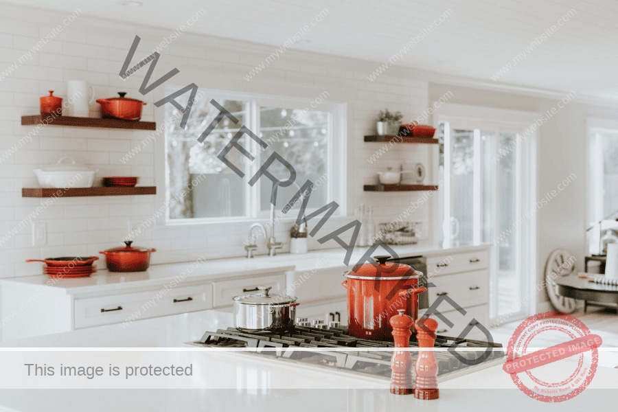 Thiết kế tủ bếp màu trắng phong cách Tân cổ điển